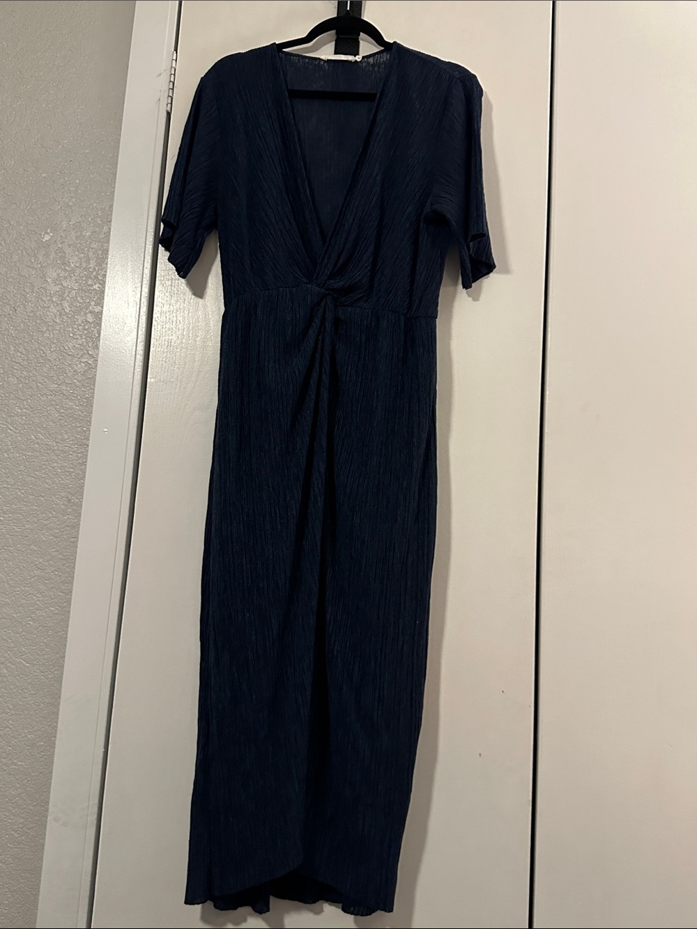 All in Favor Navy Blue Plisse Surplice Maxi Dress Size M